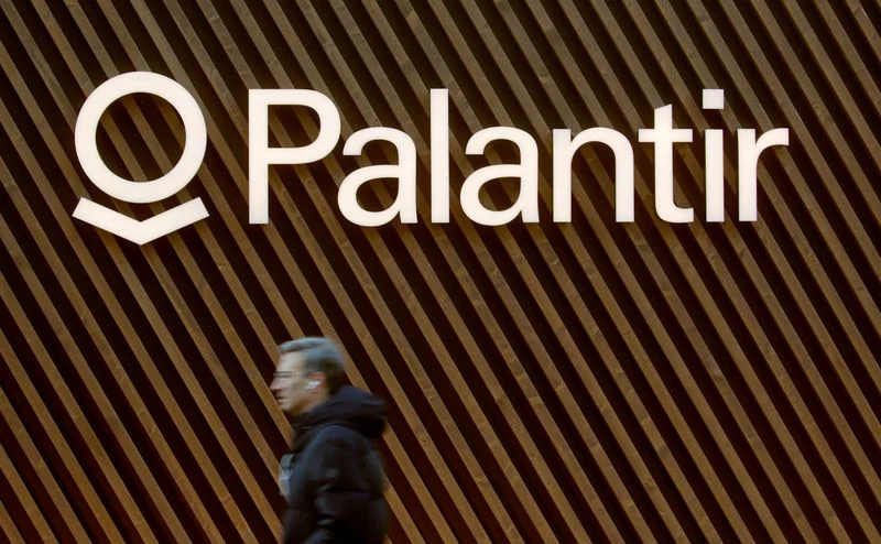 Акции Palantir растут после отзыва военного тендера